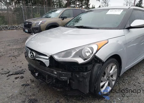 2016 Hyundai Veloster z USA, uszkodzony, nr VIN KMHTC6AD0GU294457